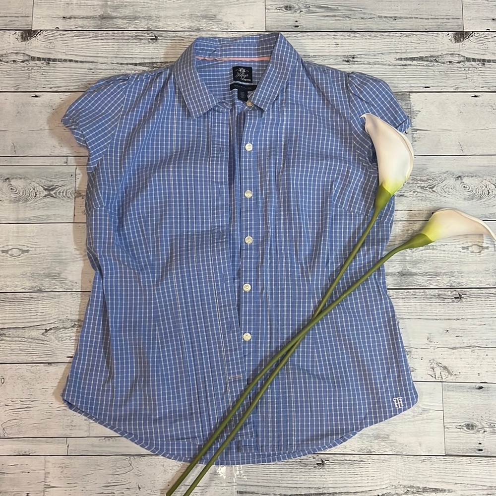 Tommy Hilfiger button down blouse. Size L.